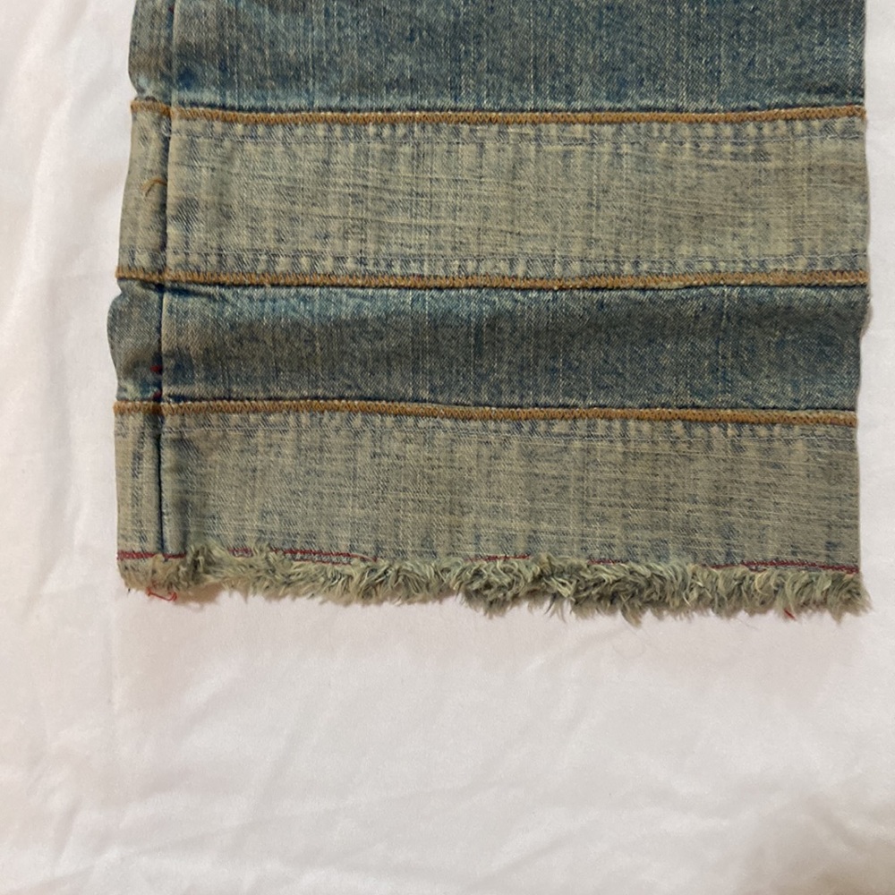 Patriotic Stars and Stripes jeans. Guess size 31 - Picture 8 of 8